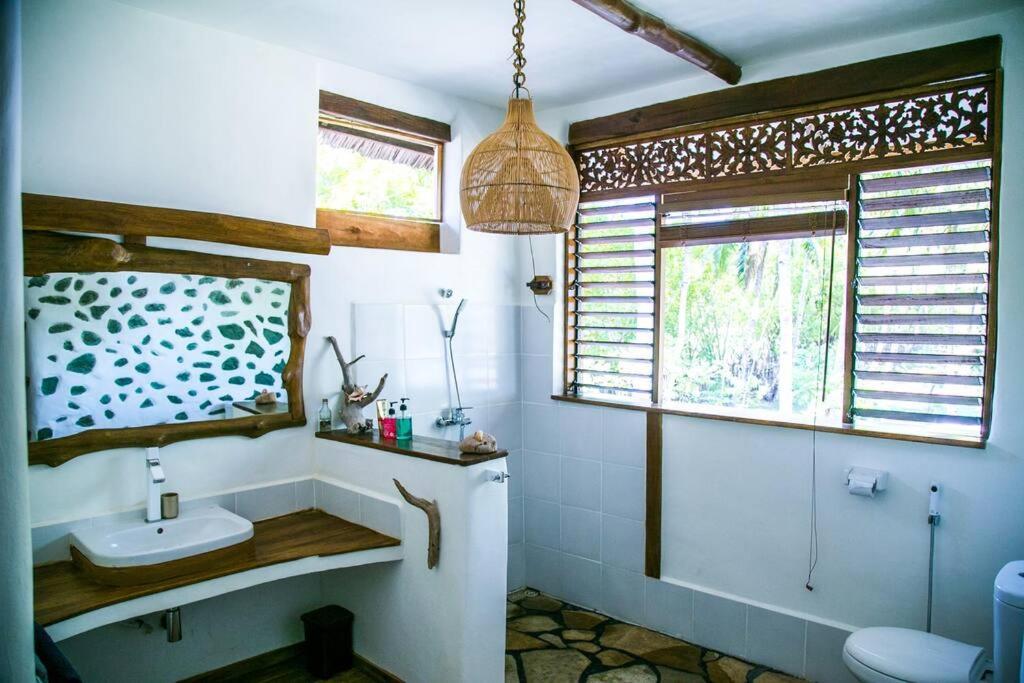 Beach-Front Sumbawa Surf House Lemonga المظهر الخارجي الصورة